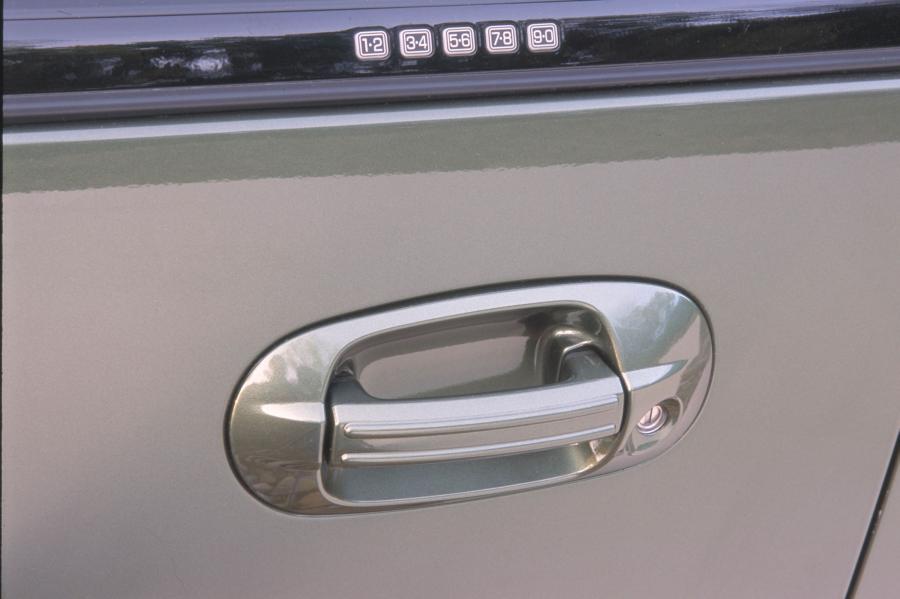  Ford Expedition 2003 года  (фото 152 из 169)